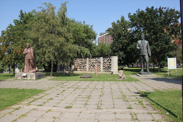 055-Памятник жертвам политических репрессий
